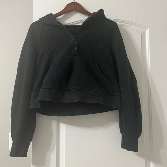 Lululemon Black Scuba Half-Zip with hood XS/S - Picture 1 of 4